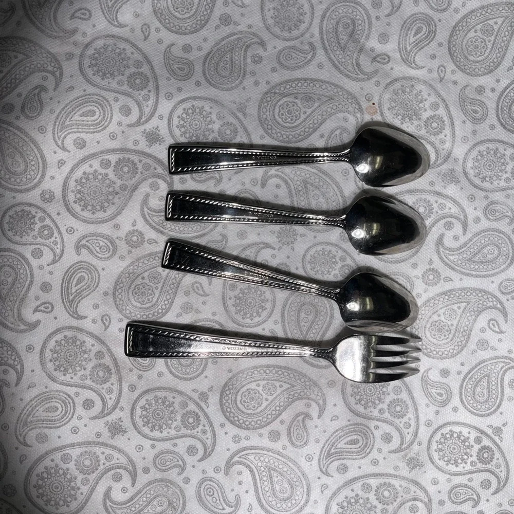 Oneida 18/8 Stainless 3 Teaspoons & 1 Fork Flatware Replacement Set